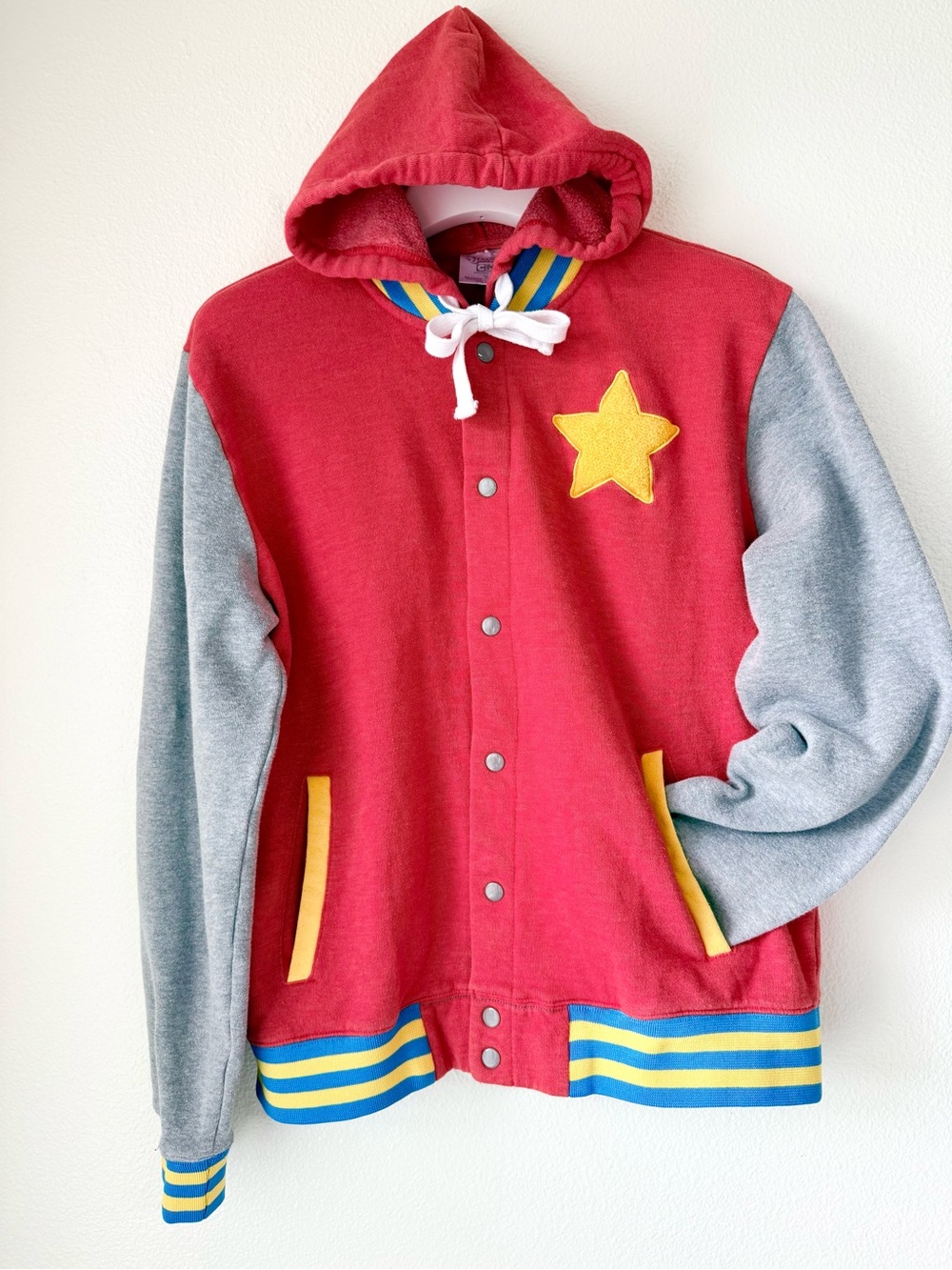 Steven Universe Cartoon Network Red Varsity Star Cheeseburger Hoodie–Size Medium